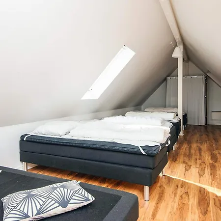 16 Person In Aabenraa-by Traum *