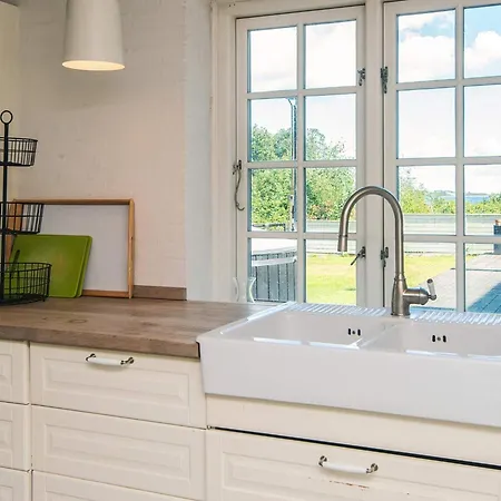 16 Person In Aabenraa-by Traum *